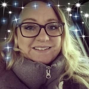 Meet your Posher, Elisa